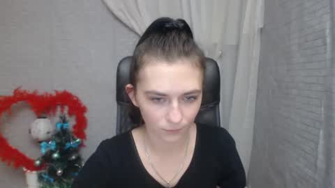 Snapshot of monakali chatting on December 6, 11:00 am monakali online show from December 6, 11:00 am