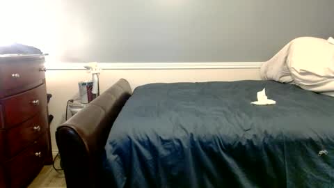 Snapshot of moneymanboy chatting on September 22, 9:06 pm 11nchmonster online show from September 22, 9:06 pm