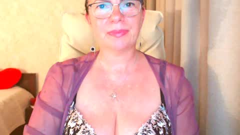 Snapshot of monica1203 chatting on June 24, 9:41 am monica online show from June 24, 9:41 am