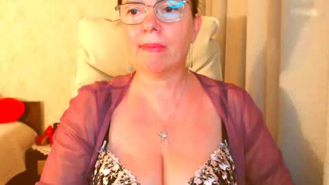 Snapshot of monica1203 chatting on June 29, 8:09 am monica online show from June 29, 8:09 am