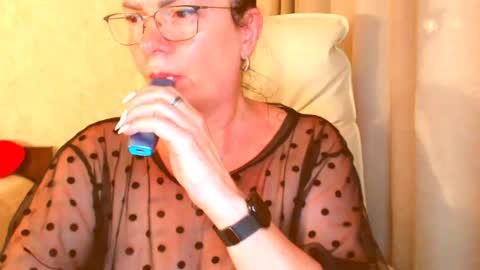 Snapshot of monica1203 chatting on July 14, 10:21 am monica online show from July 14, 10:21 am