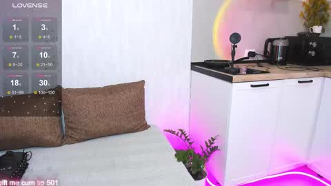 Monica online show from March 11, 8:42 am