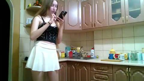 Monica online show from March 30, 8:10 pm