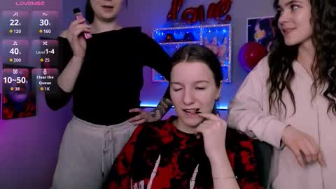 Monica online show from February 24, 11:19 am