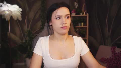 monica online show from May 16, 1:02 am
