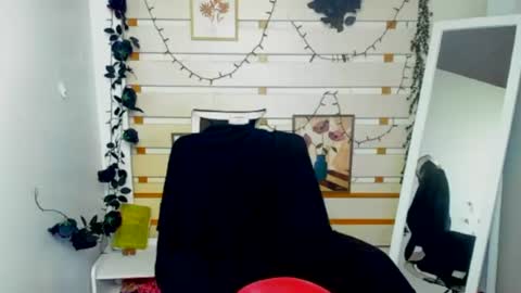 Snapshot of monika_youu chatting on August 4, 12:19 pm Monika online show from August 4, 12:19 pm