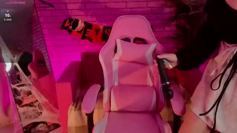 Monica online show from October 29, 9:00 am