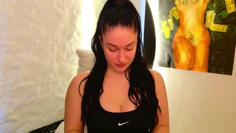 Snapshot of monique_a chatting on September 13, 9:42 am Ask me online show from September 13, 9:42 am