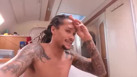 Monk and Mia online show from November 15, 1:18 pm