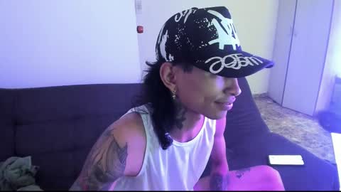 monkeyd_66 online show from December 11, 1:49 pm