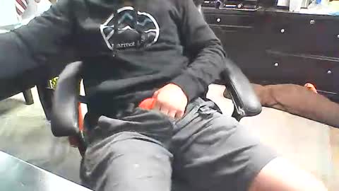 Snapshot of monkeypants04 chatting on June 22, 7:33 pm monkeypants04 online show from June 22, 7:33 pm