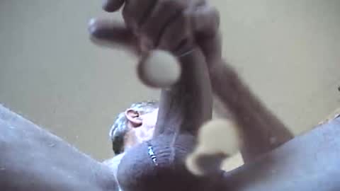 Snapshot of monkeyspank82 chatting on January 5, 9:29 pm monkeyspank82 online show from January 5, 9:29 pm