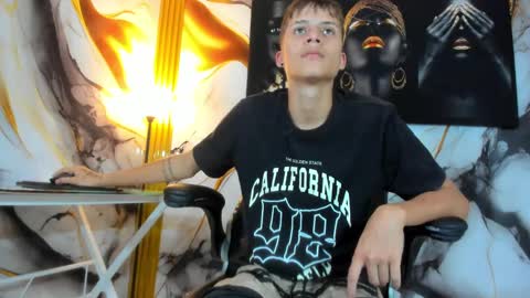 mono_blonde online show from September 15, 8:31 pm