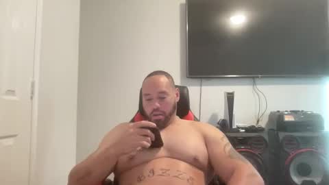 Snapshot of monsterdom9 chatting on February 21, 2:29 pm monsterdom9 online show from February 21, 2:29 pm