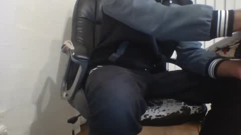 Snapshot of monsterr2209 chatting on October 19, 11:44 am monsterr2209 online show from October 19, 11:44 am