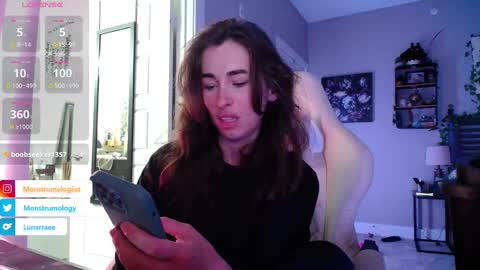 Lydia Mooney online show from December 5, 1:03 am