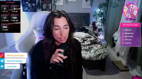 Lydia Mooney online show from February 7, 3:01 am