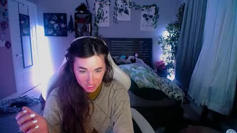 Lydia Mooney online show from February 22, 1:11 am