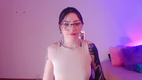 montreal_18 online show from February 6, 2:16 am