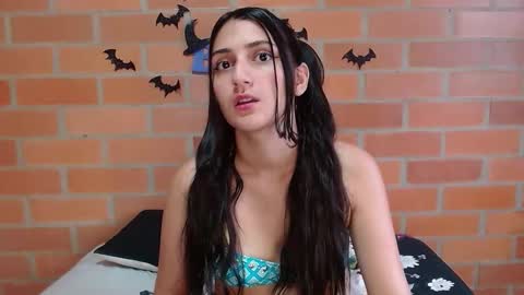 Luisa online show from October 25, 2:24 pm