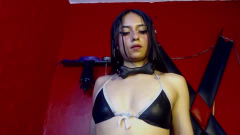 Monttserratt online show from December 27, 1:53 am