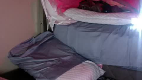 Snapshot of montydx chatting on October 24, 12:41 am montydx online show from October 24, 12:41 am