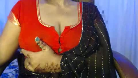 Maya online show from October 31, 11:44 am