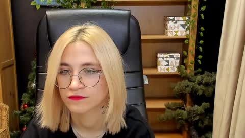 Katrin online show from December 24, 1:27 am
