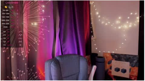 Roxy online show from December 5, 7:28 pm