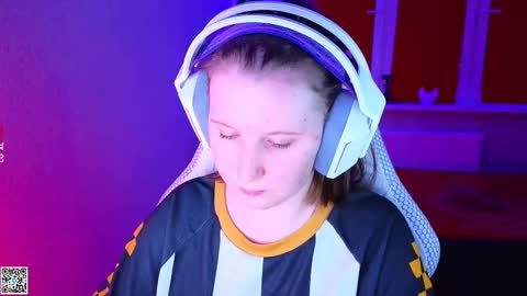 Lola online show from November 21, 2:16 pm