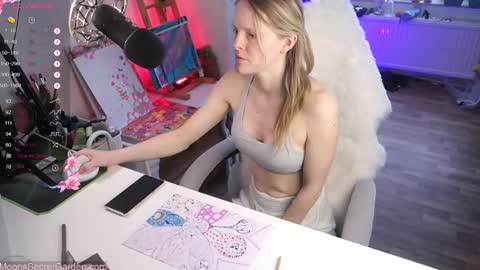 Snapshot of moon_nymph chatting on March 8, 2:08 pm Moon Nymph online show from March 8, 2:08 pm