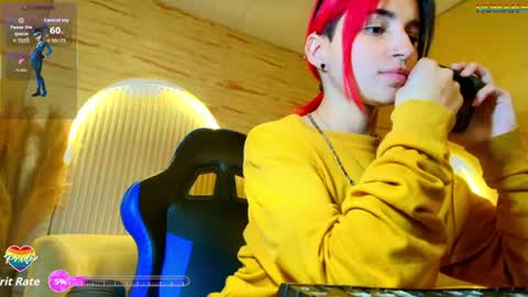 Moon online show from June 25, 1:04 pm