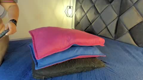 Luna  online show from November 6, 11:22 am