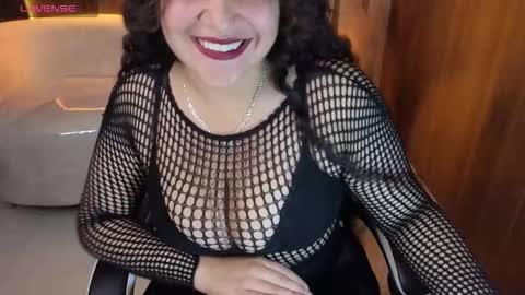 Online 800 to 1400 online show from October 12, 1:10 pm