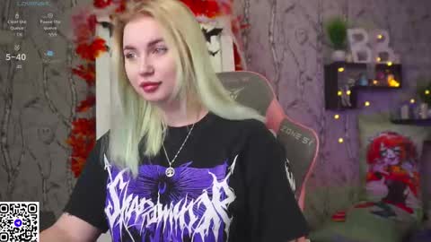 Emilia online show from October 26, 9:04 am