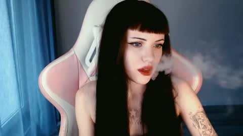  sophie  online show from May 4, 4:36 pm