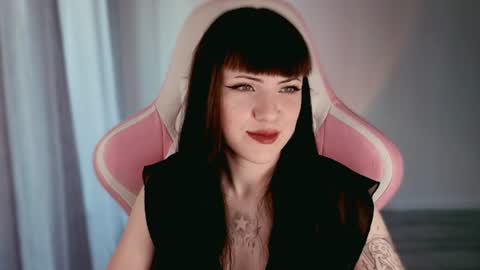  sophie  online show from June 12, 5:01 pm