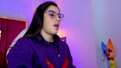 Snapshot of moon_winy chatting on May 24, 12:10 pm Winy online show from May 24, 12:10 pm