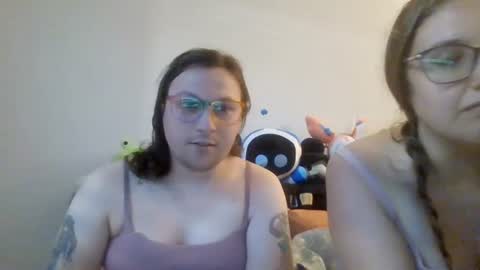 moonbeamsmischief online show from August 4, 12:36 am