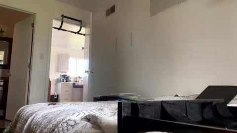 Snapshot of moondoggie00111 chatting on April 4, 9:01 pm Moon Doggie online show from April 4, 9:01 pm