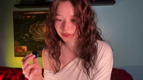 Snapshot of moonfaced_ chatting on March 28, 5:12 pm Ann online show from March 28, 5:12 pm