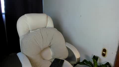 moonie_baddie31 online show from October 20, 8:31 pm