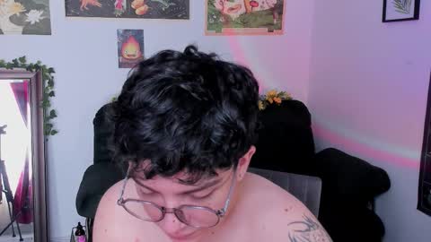 Clove online show from January 12, 4:56 pm