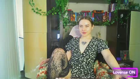 Snapshot of moonlight_sonataa chatting on May 16, 10:36 am moonlight_sonataa online show from May 16, 10:36 am