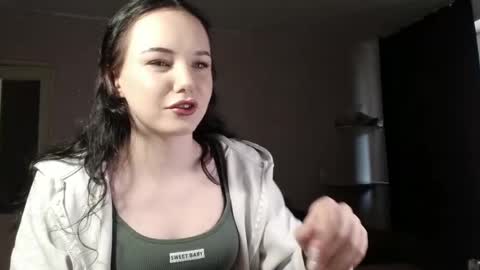 moonlightpoison online show from May 14, 7:37 am