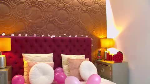 moonligt_iris online show from February 17, 5:26 am