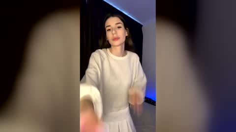 Laine online show from January 14, 7:14 am