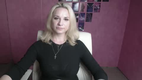 Snapshot of moonsusanna chatting on May 11, 2:45 pm Susanna online show from May 11, 2:45 pm