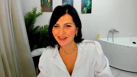 Ask me  online show from December 1, 4:39 am