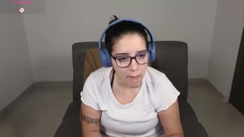 Moon Woman online show from October 10, 1:26 am